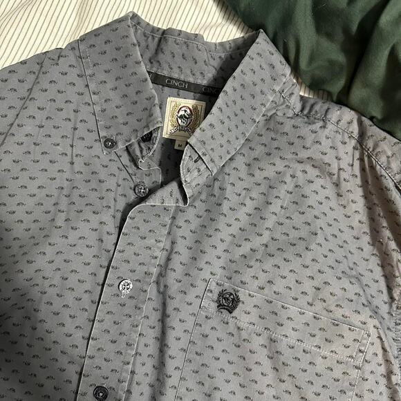 Cinch men grey button up shirt - Picture 2 of 5